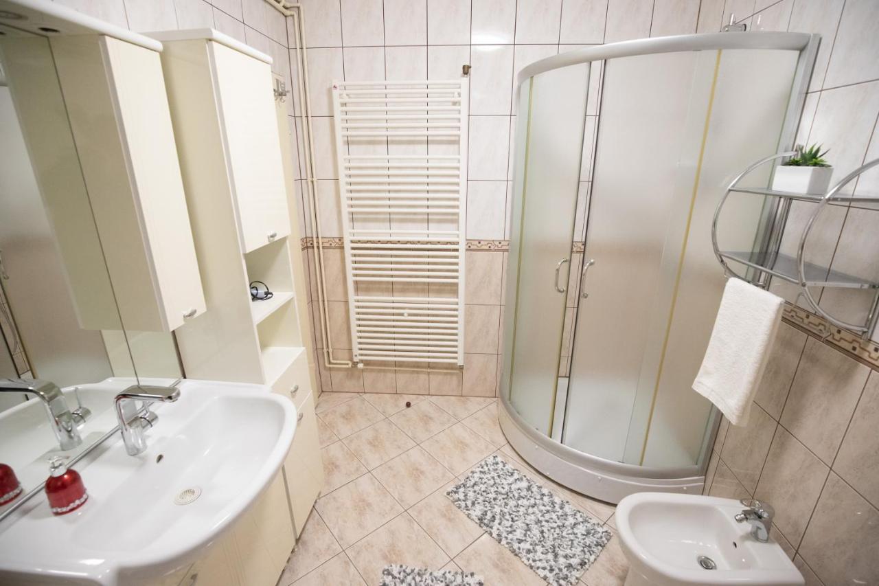 Apartman Excellent - Kuca Za Odmor U Zupanji -Natkriveno Parkirno Mjesto Жупаня Екстер'єр фото